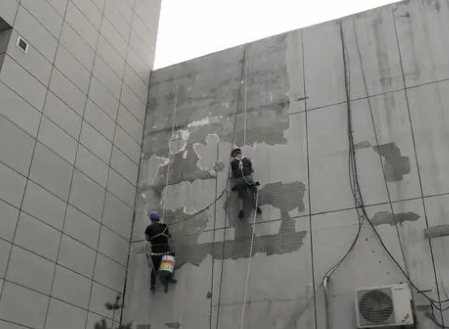 建华楼顶漏水维修公司分享下建华外墙防水的注意事项