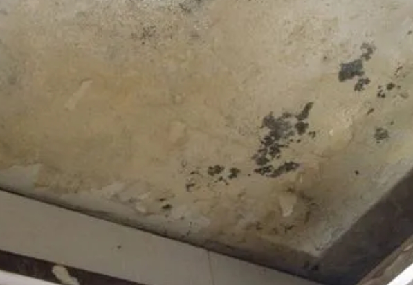 建华阳台漏水维修公司分享下建华卫生间渗水维修需要注意哪些问题。